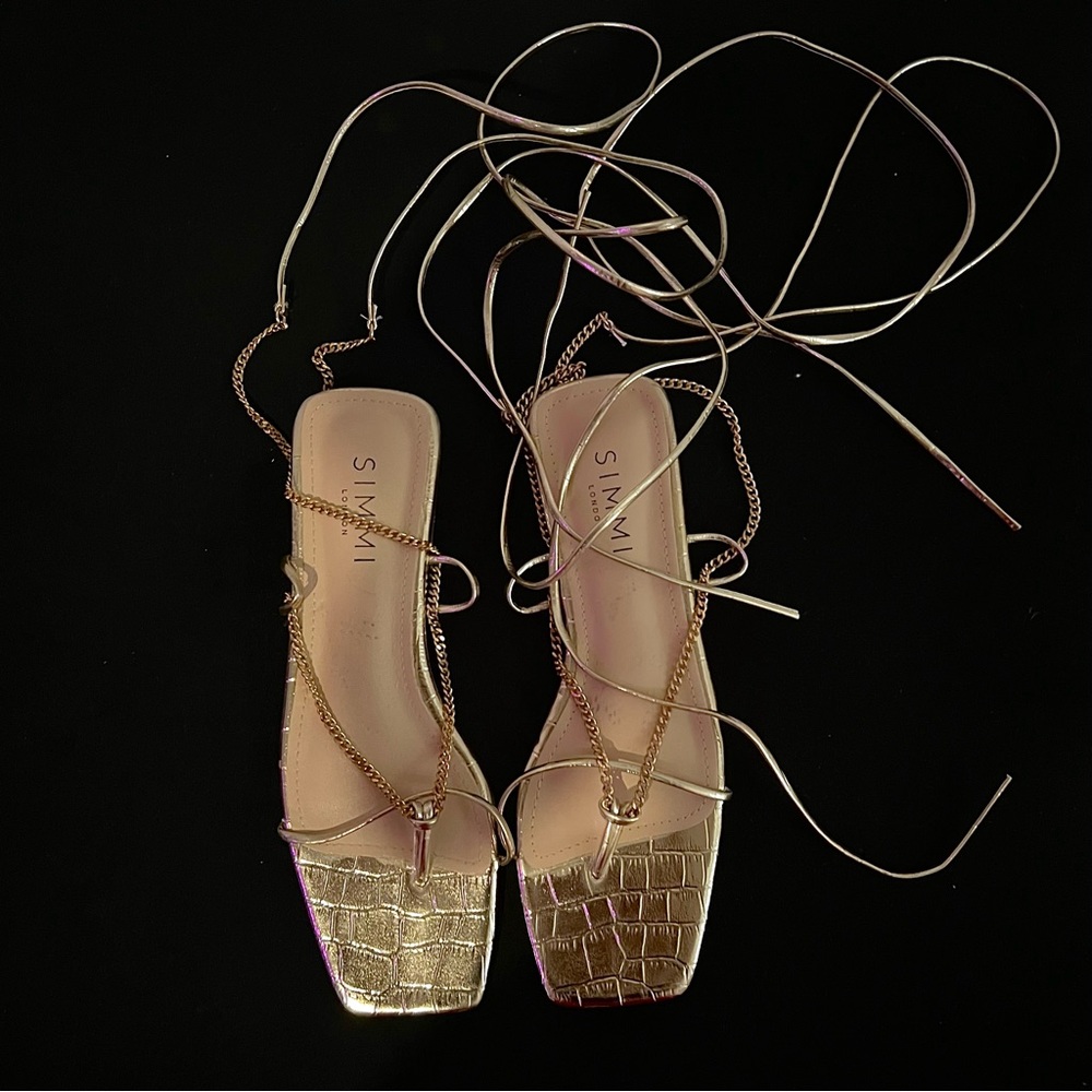 🍯✨ gold lace-up crocodile detail flat sandals ✨🍯